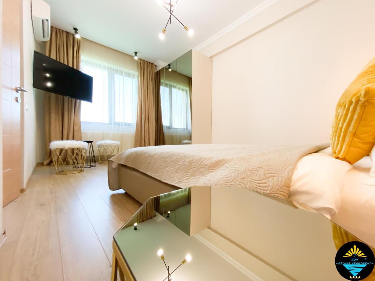 Evy Deluxe Apartment Mamaia Extérieur photo