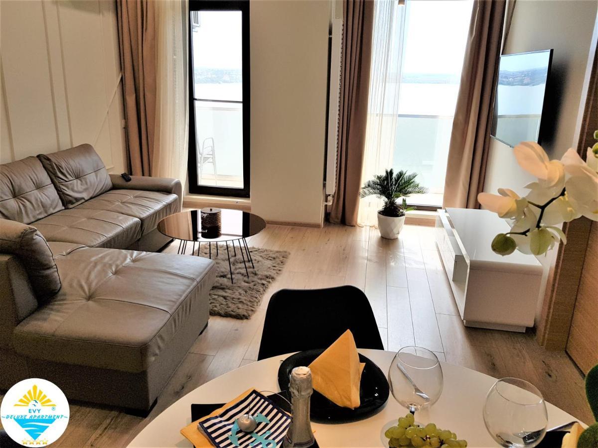 Evy Deluxe Apartment Mamaia Extérieur photo