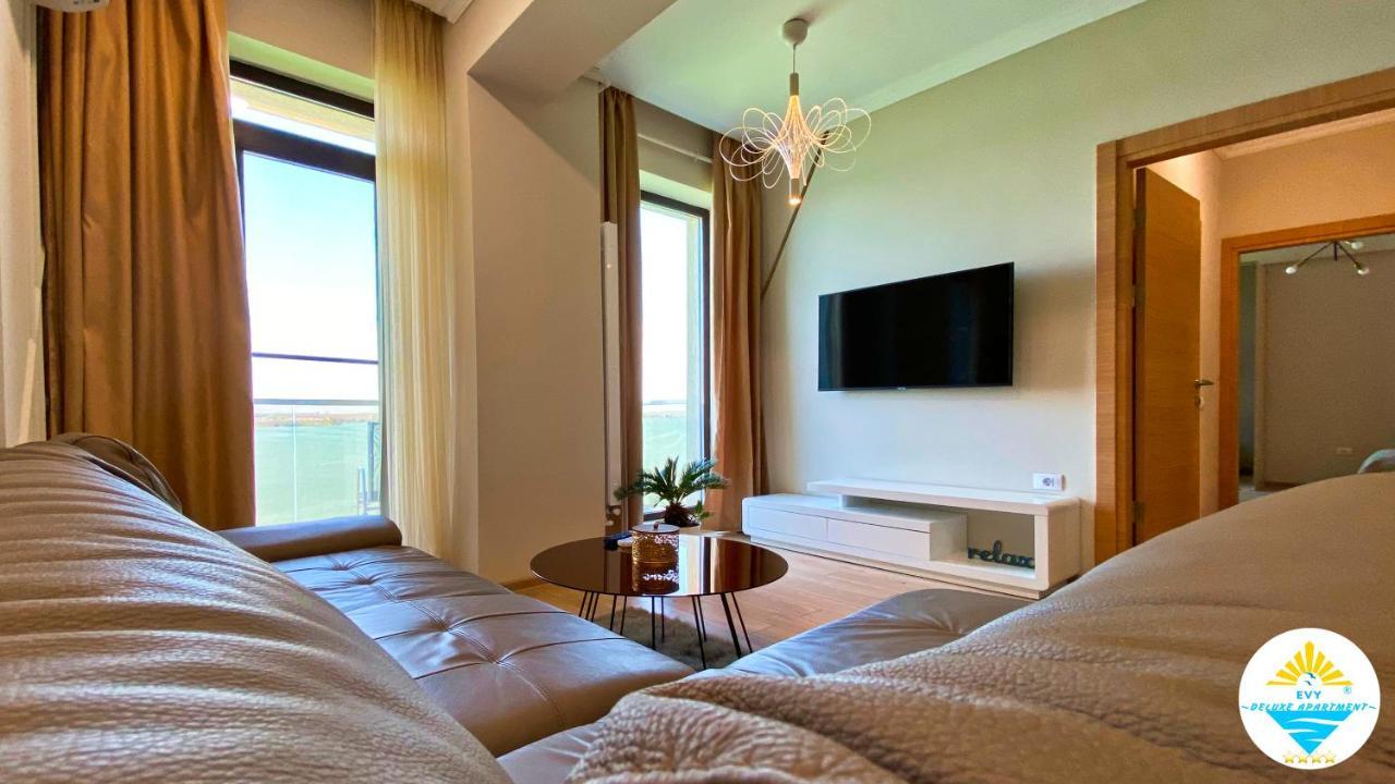 Evy Deluxe Apartment Mamaia Extérieur photo