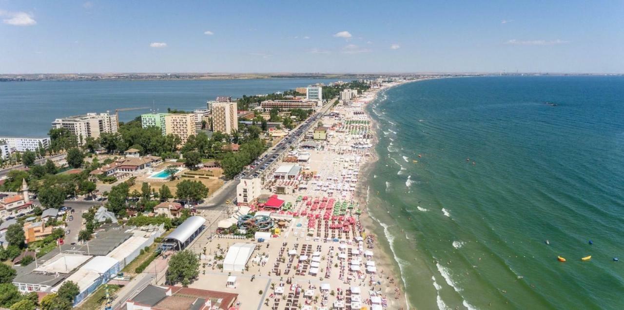Evy Deluxe Apartment Mamaia Extérieur photo